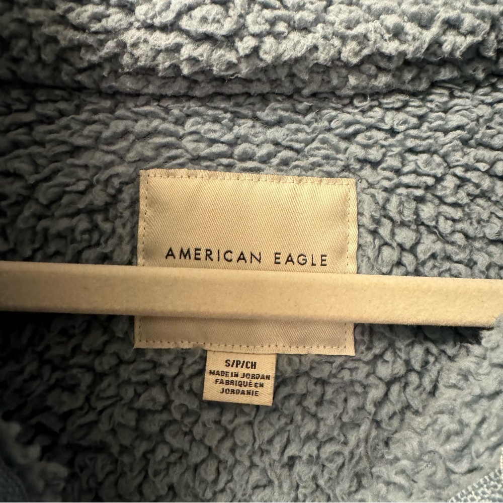 American Eagle—Soft Blue Fleece Jacket - Picture 4 of 7